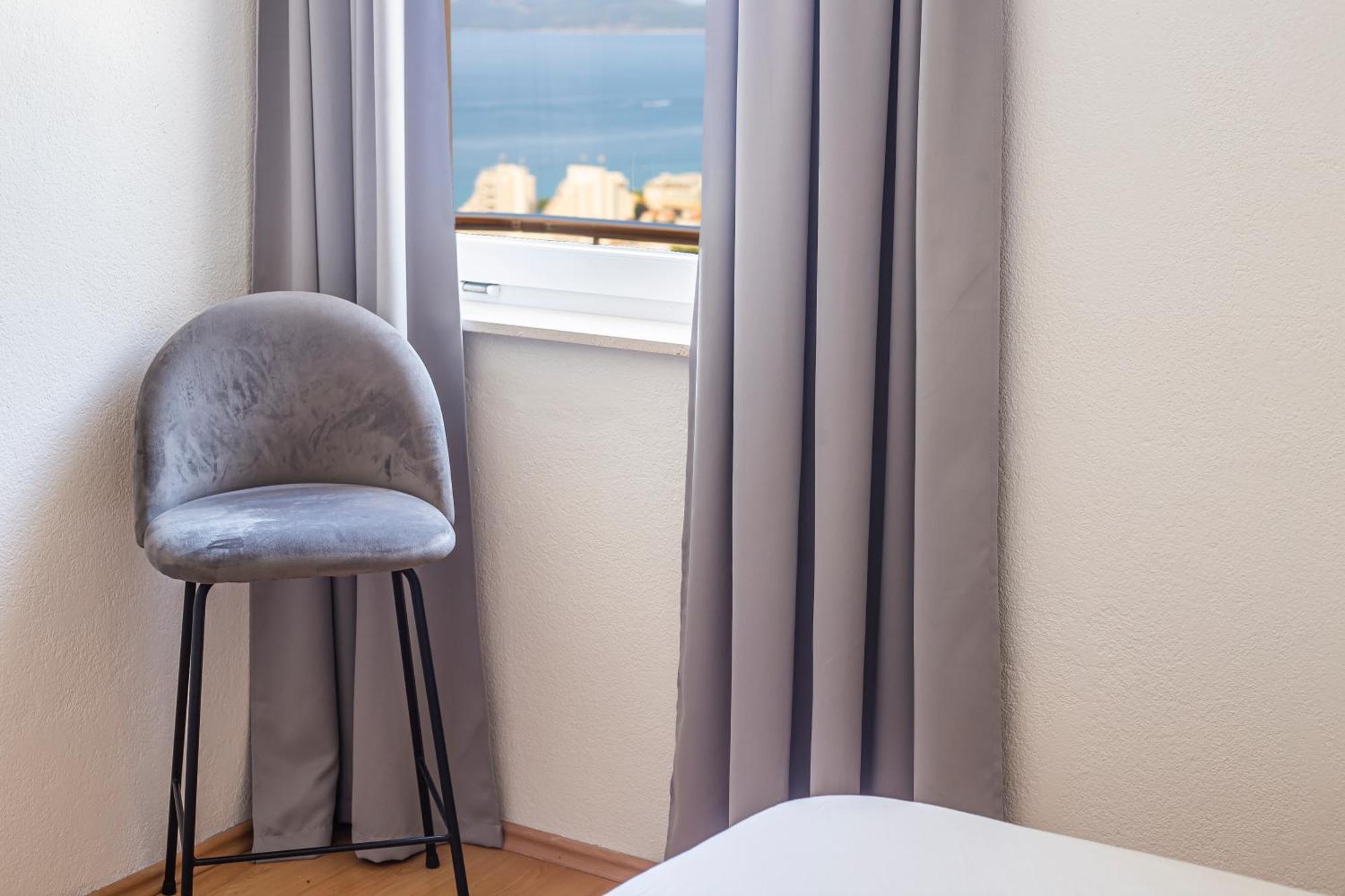 Apartments Emilija Makarska Exterior photo